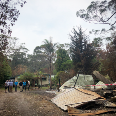 QBE people and their suppliers with bushfire affected customers on the south coast of New South Wales